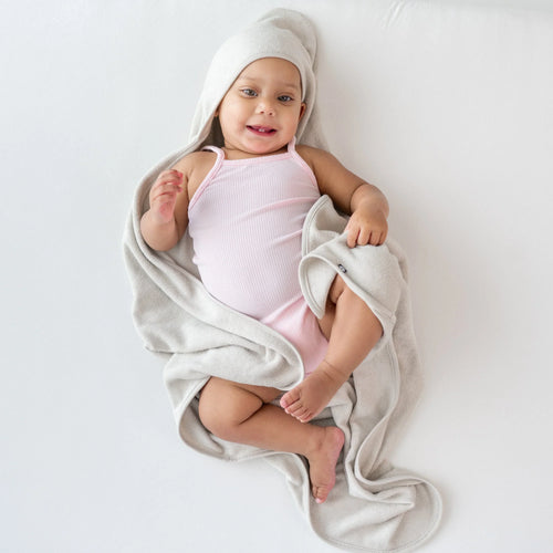 Hooded Bath Towel in Oat